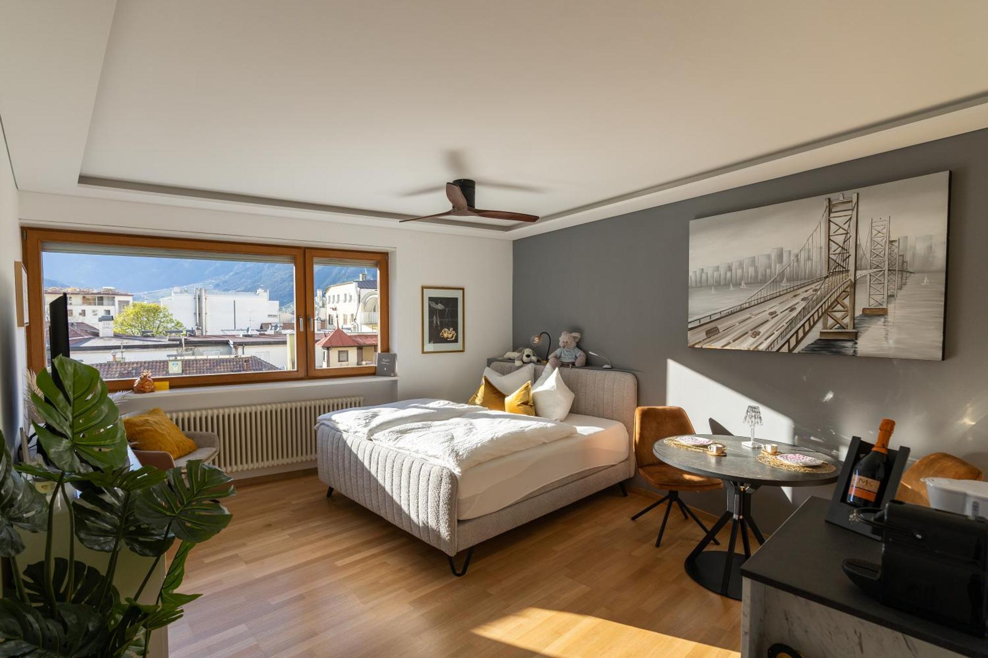 Appartamento Ausblick Kleinjuwel Mit Panoramablick + Garage Merano Esterno foto