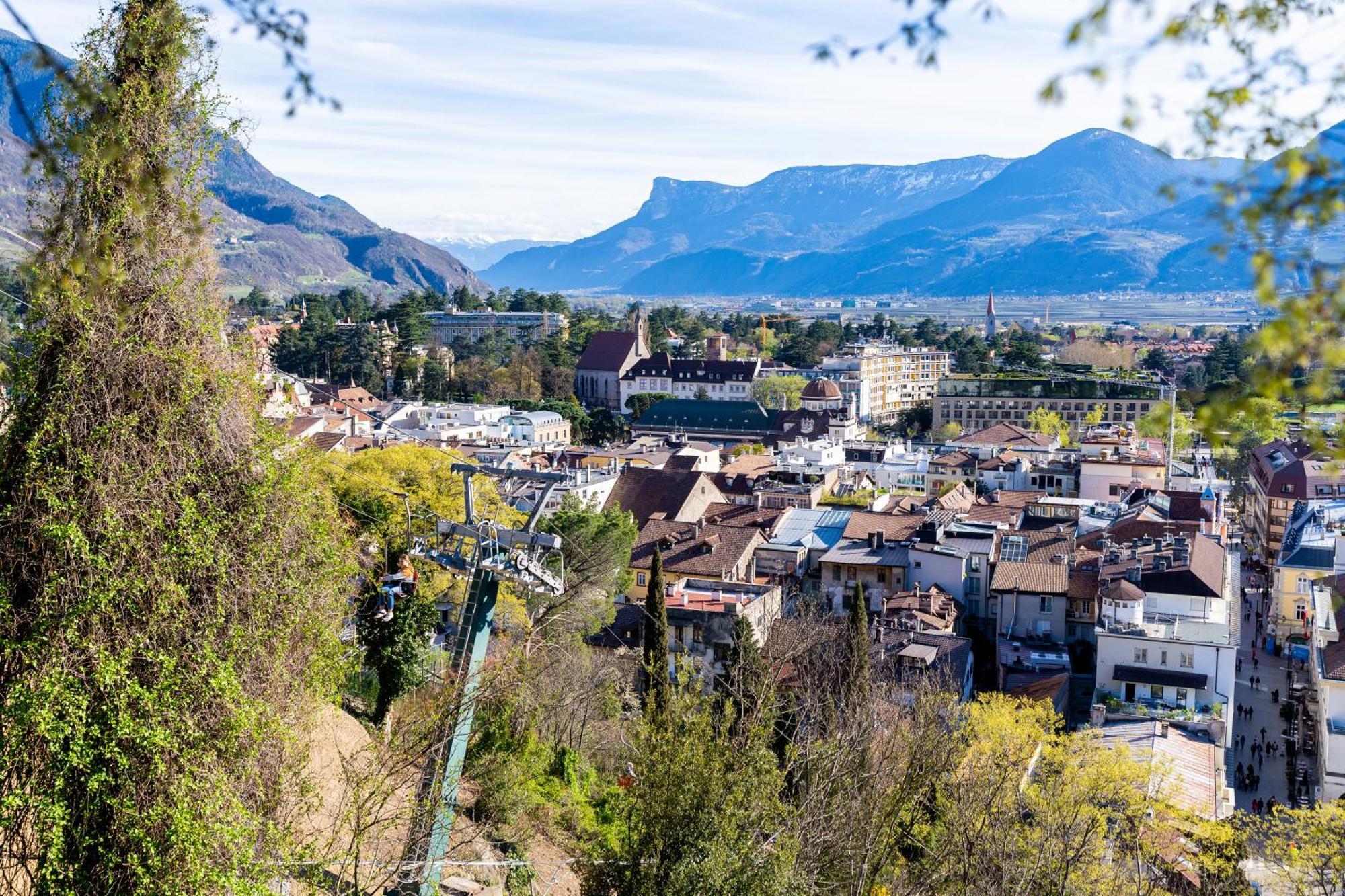 Appartamento Ausblick Kleinjuwel Mit Panoramablick + Garage Merano Esterno foto