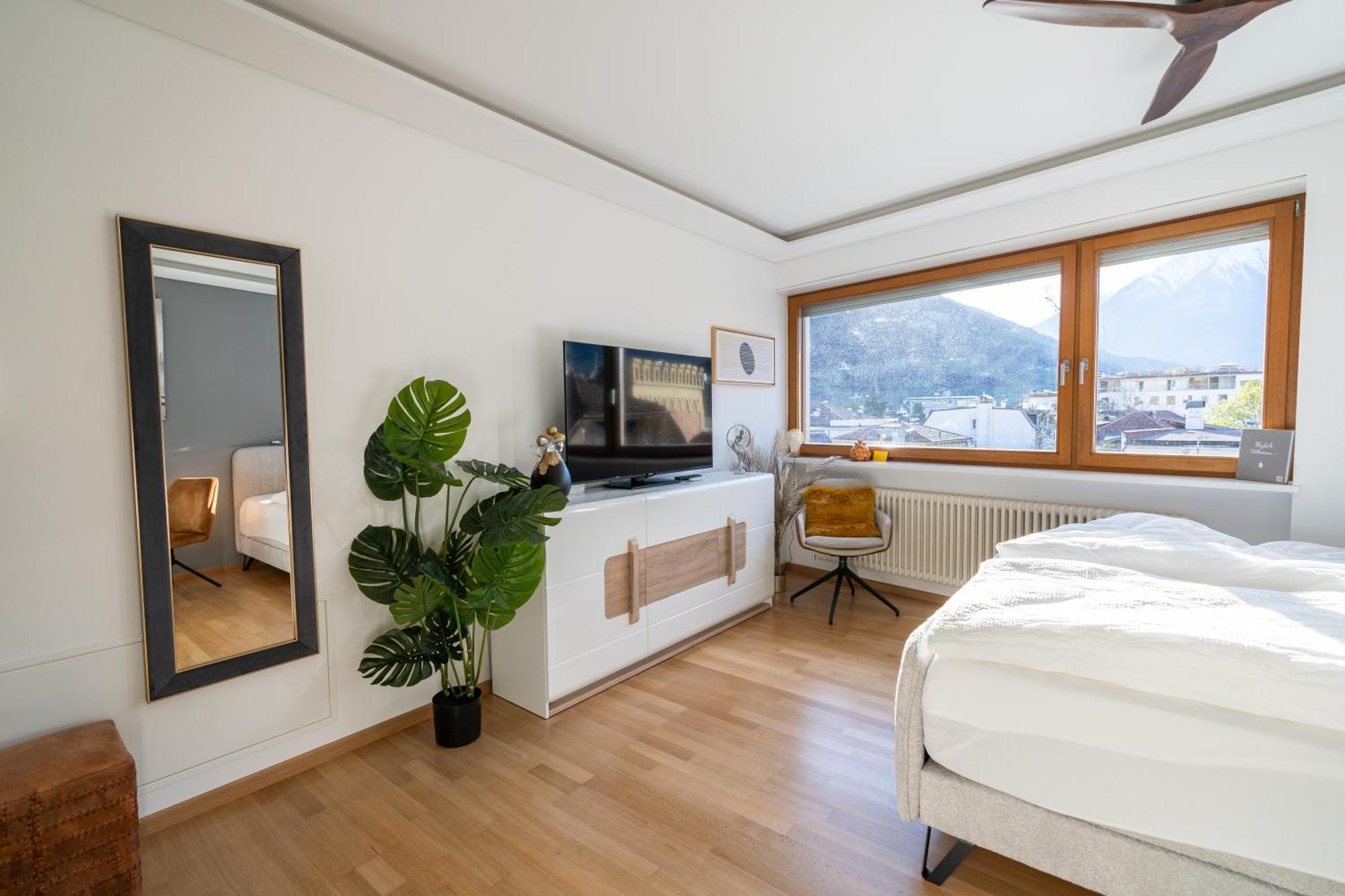Appartamento Ausblick Kleinjuwel Mit Panoramablick + Garage Merano Esterno foto